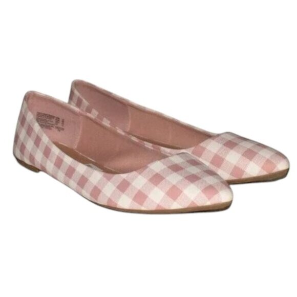 Christian Siriano Gigi Pointed Toe Flat Shoes - Picture 4 of 5